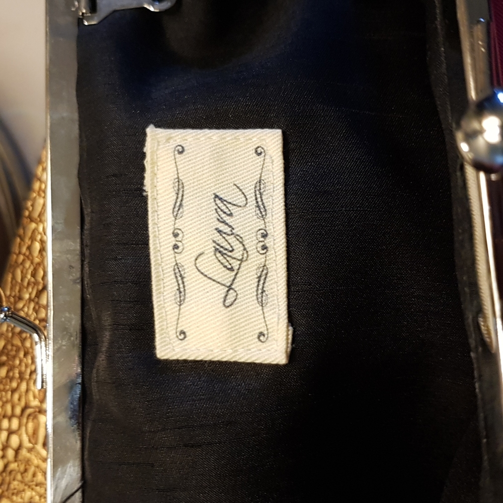 Clutch - Picture 3 of 3